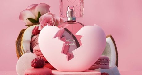 Top 5 Women’s Perfumes That Will Make You Smell Like a Queen