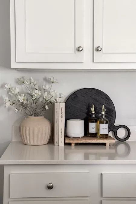 Minimalist & Elegant Countertop Tray