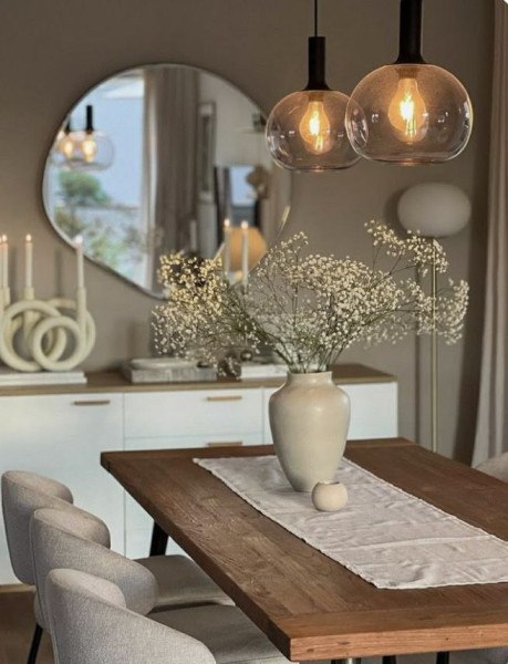 Simple and Modern with Baby’s Breath