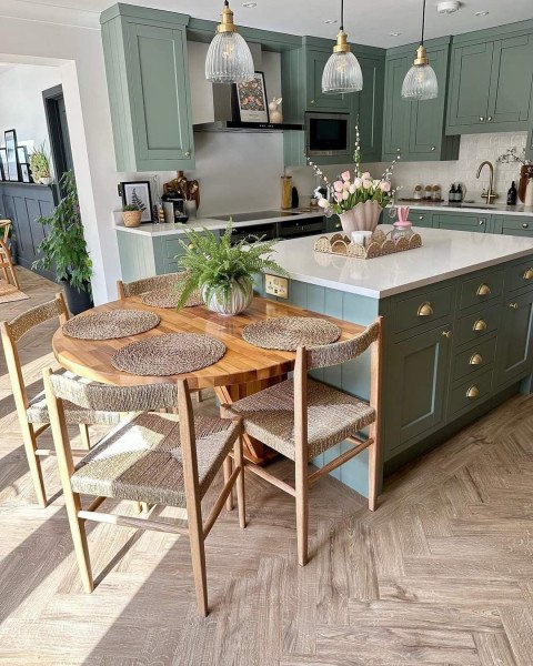 Kitchen Island Ideas with Seating and Storage