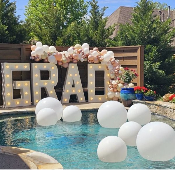 Backyard Graduation Party Ideas