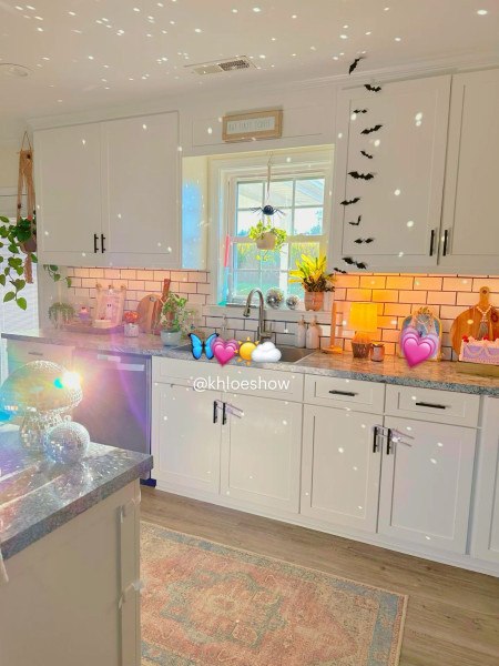 Girly Apartment Decor