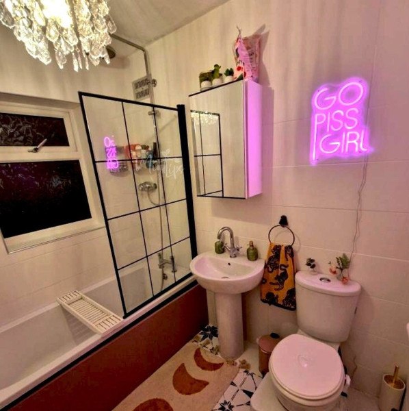 Girly Apartment Decor